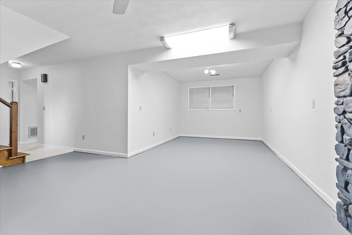 3131 Green Ridge RD - Photo 18