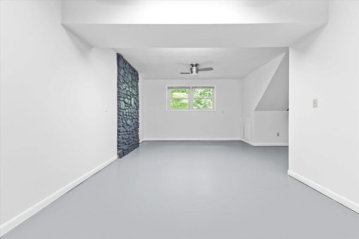 3131 Green Ridge RD - Photo 19