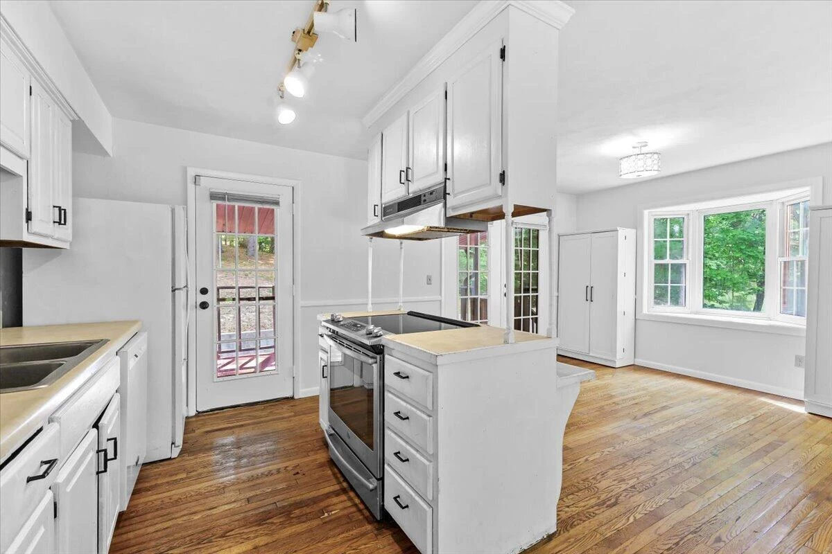 3131 Green Ridge RD - Photo 2