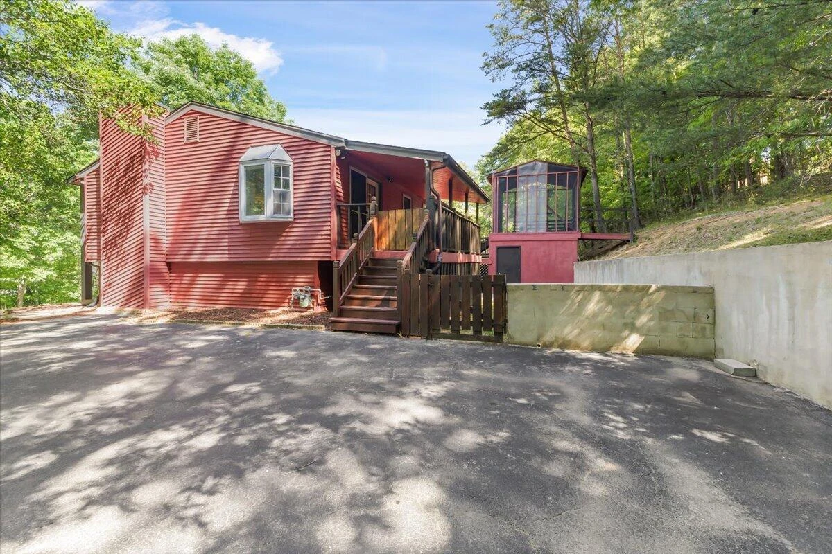 3131 Green Ridge RD - Photo 27