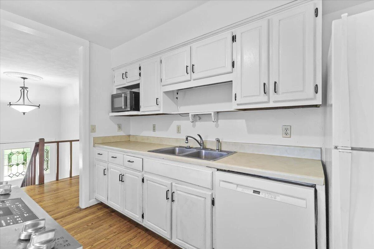 3131 Green Ridge RD - Photo 3
