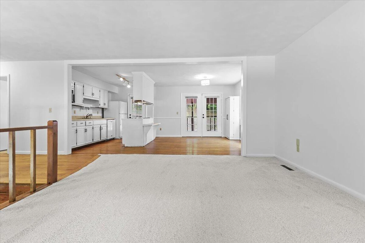 3131 Green Ridge RD - Photo 6