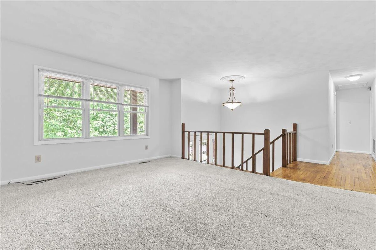 3131 Green Ridge RD - Photo 7