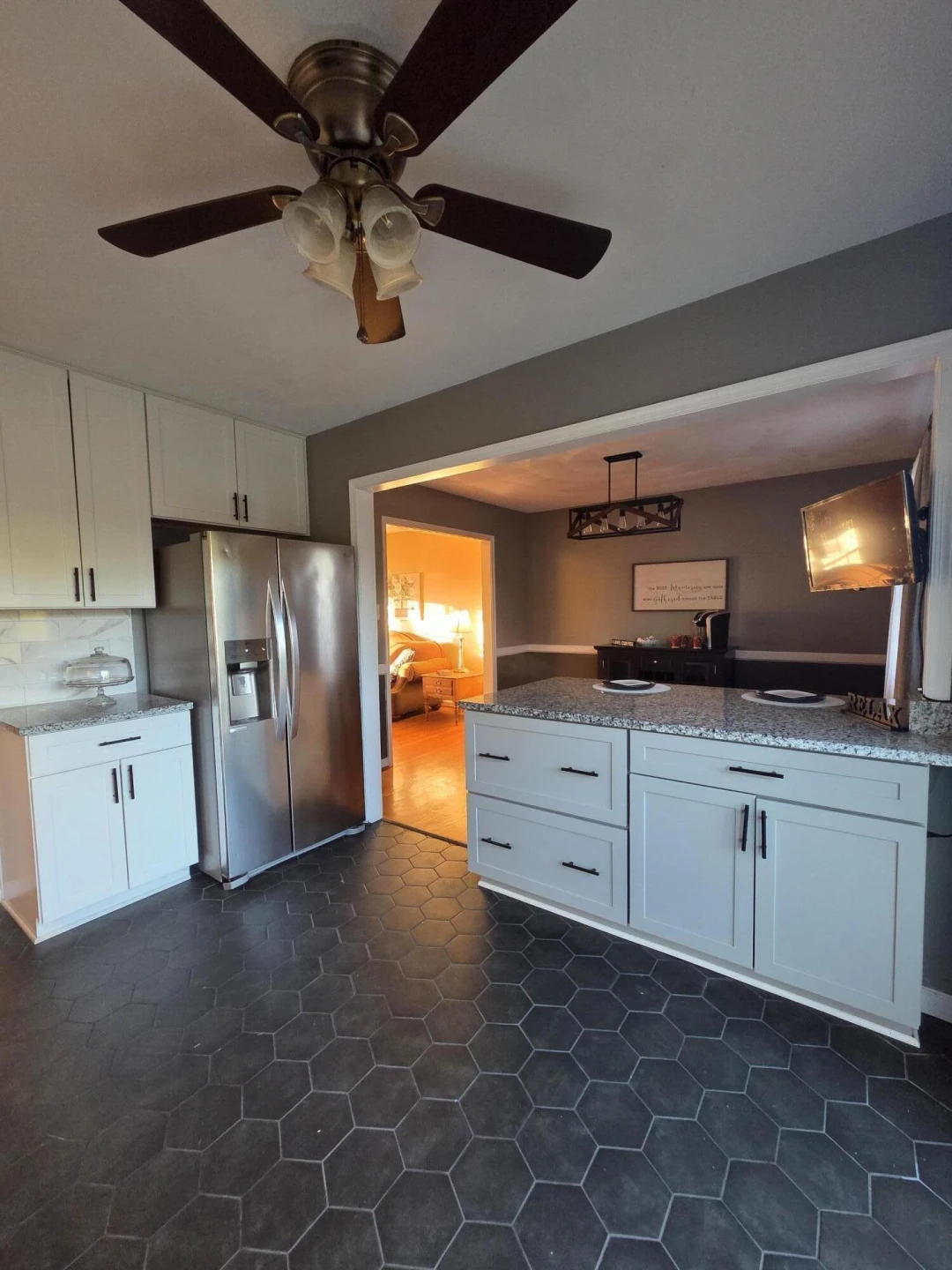 1055 Broadhill DR - Photo 12