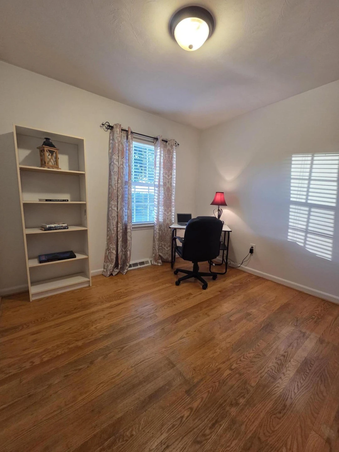 1055 Broadhill DR - Photo 18