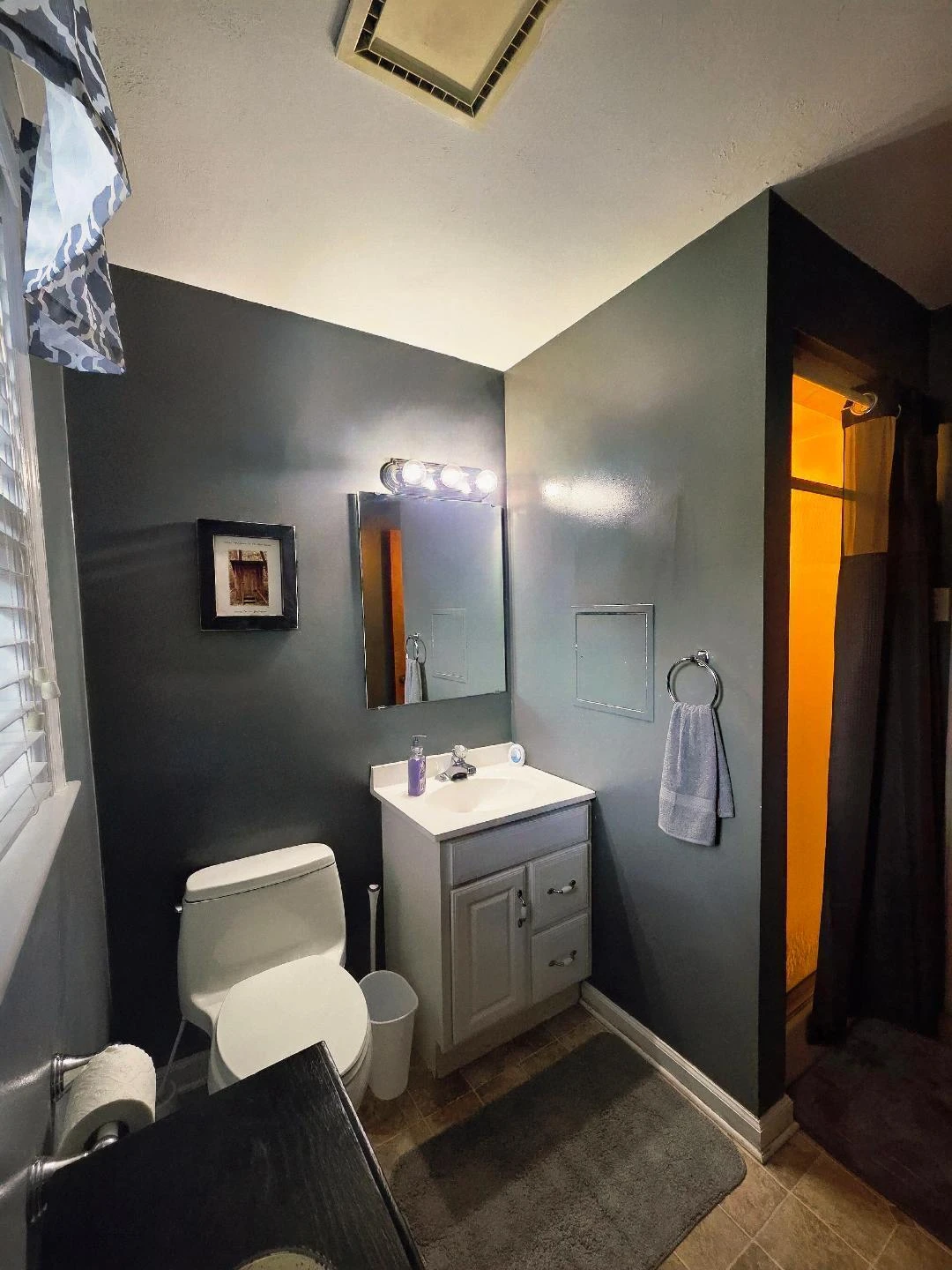 1055 Broadhill DR - Photo 20