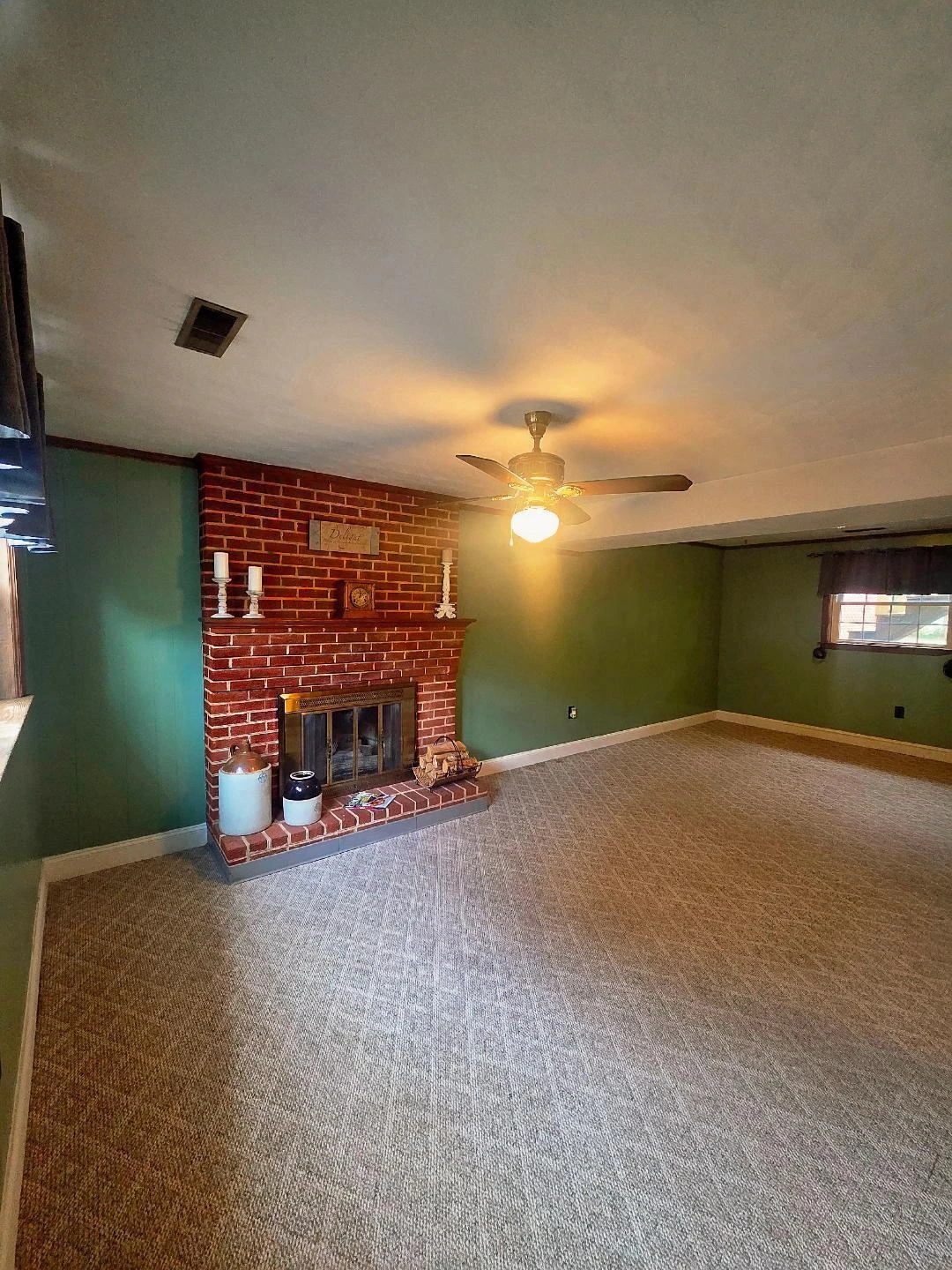 1055 Broadhill DR - Photo 22