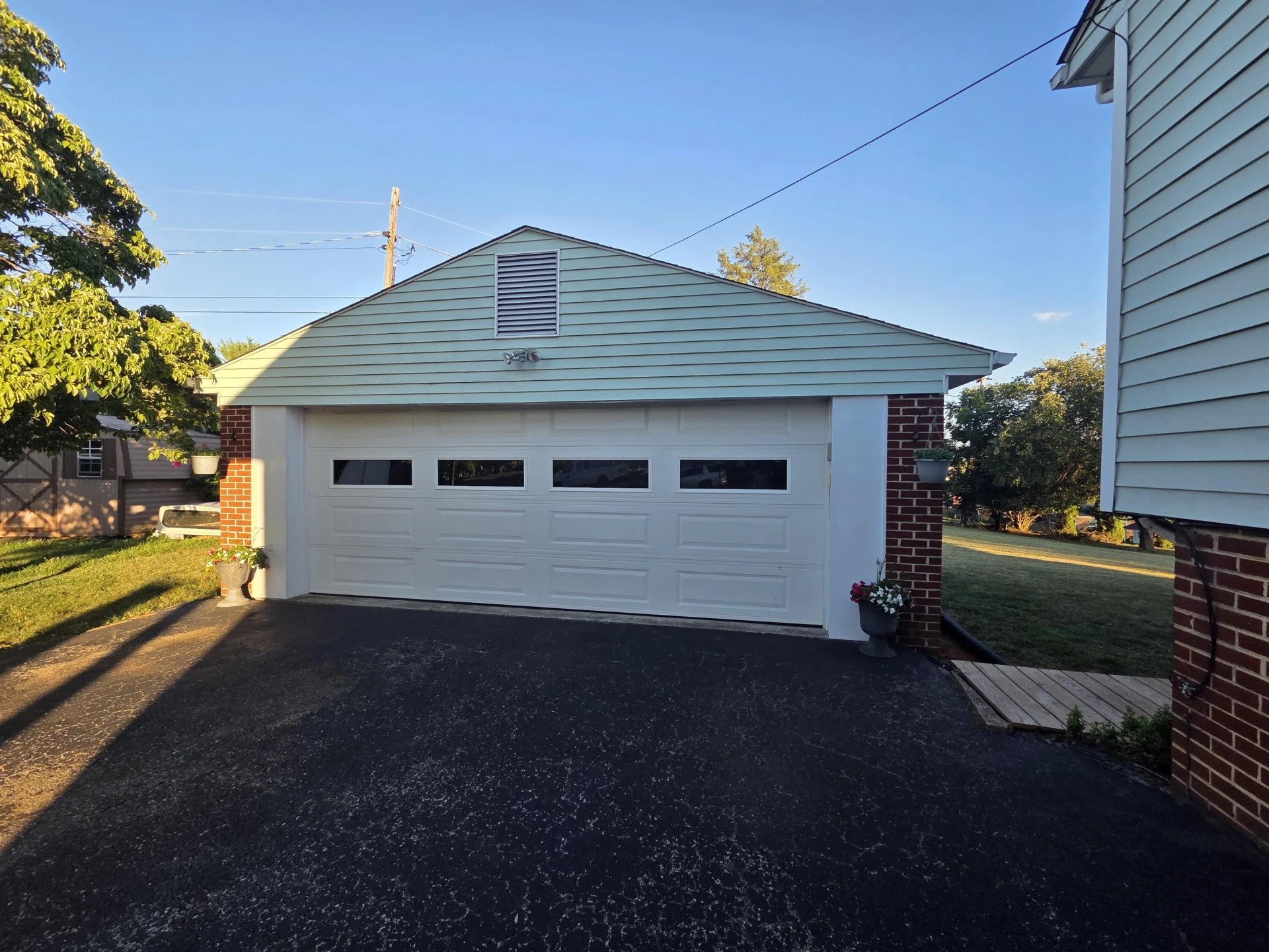 1055 Broadhill DR - Photo 28
