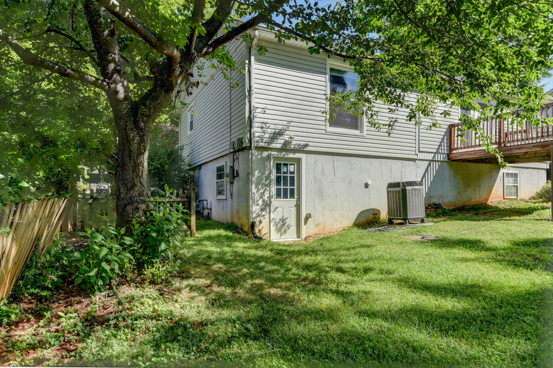6255 Narragansett DR - Photo 30