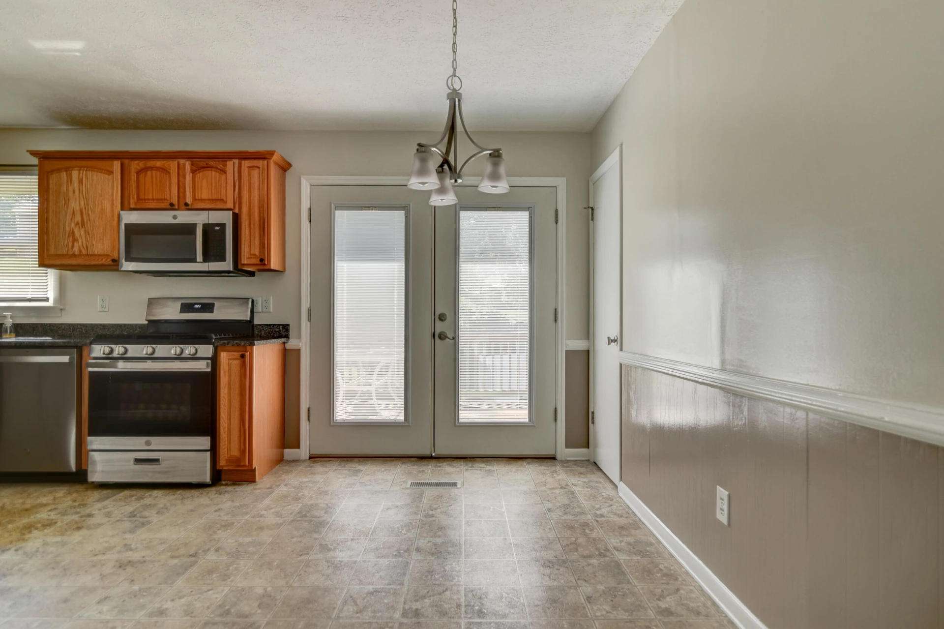 6255 Narragansett DR - Photo 5
