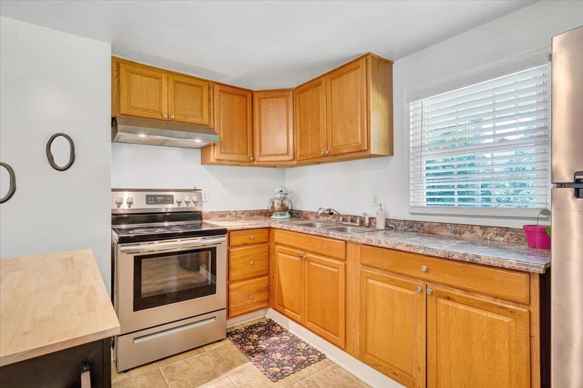 2852 Bethlehem RD - Photo 13