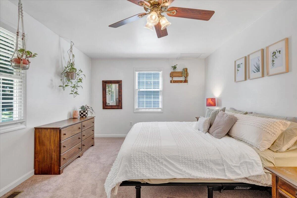 2852 Bethlehem RD - Photo 24