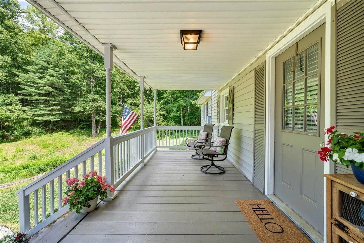 2852 Bethlehem RD - Photo 5
