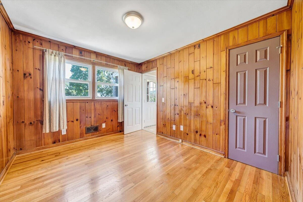 456 Fleming AVE NE - Photo 11