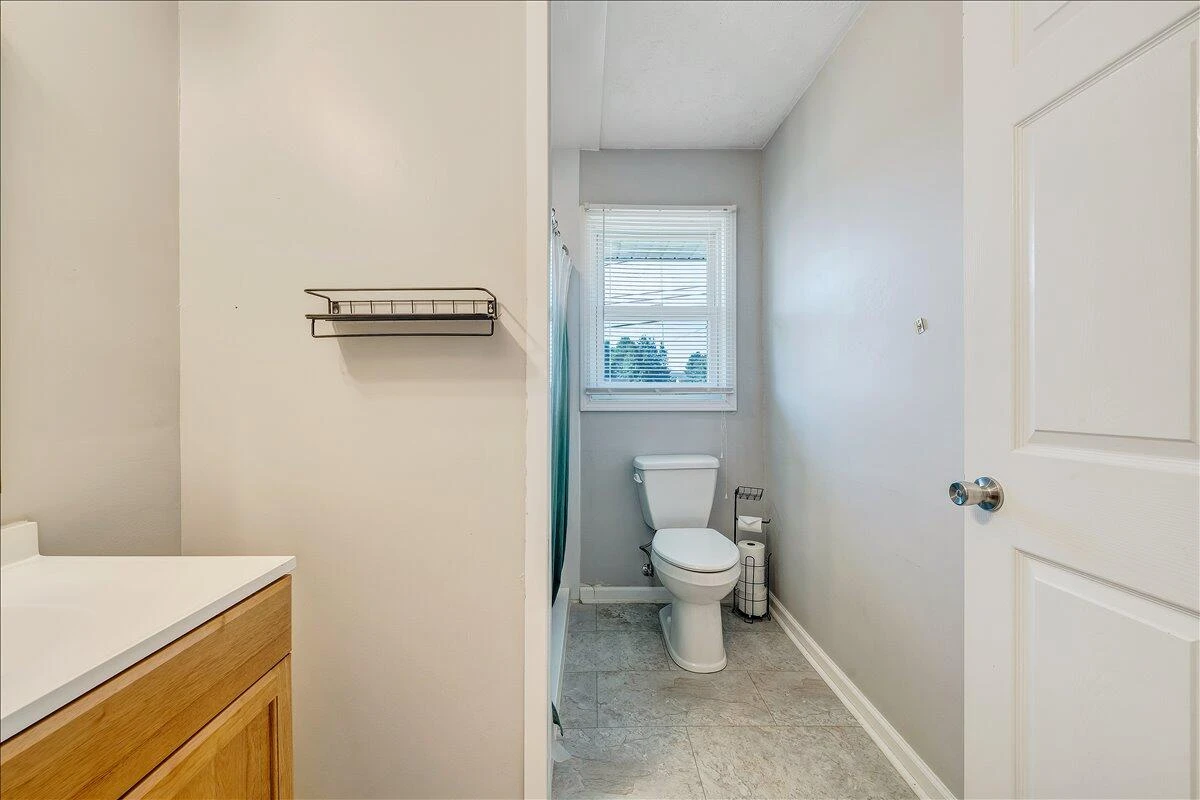 456 Fleming AVE NE - Photo 14