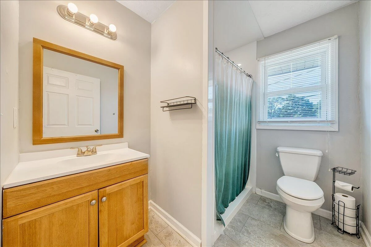 456 Fleming AVE NE - Photo 15