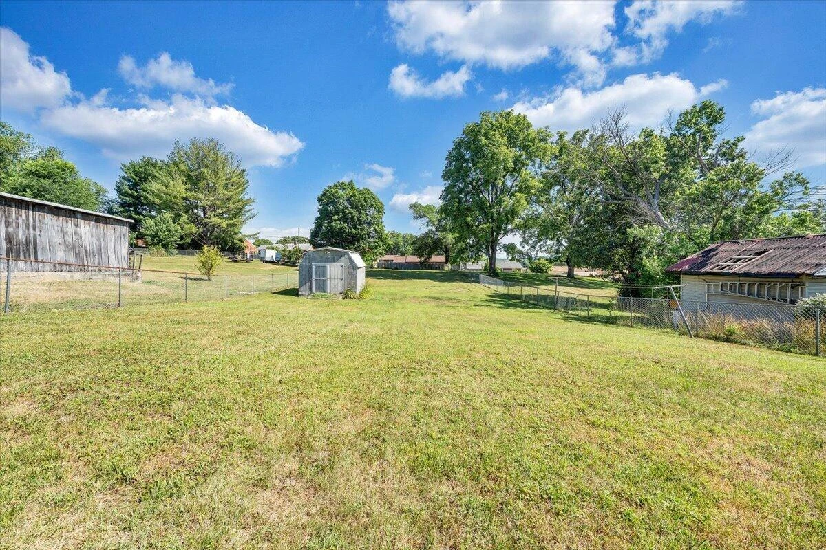 456 Fleming AVE NE - Photo 20