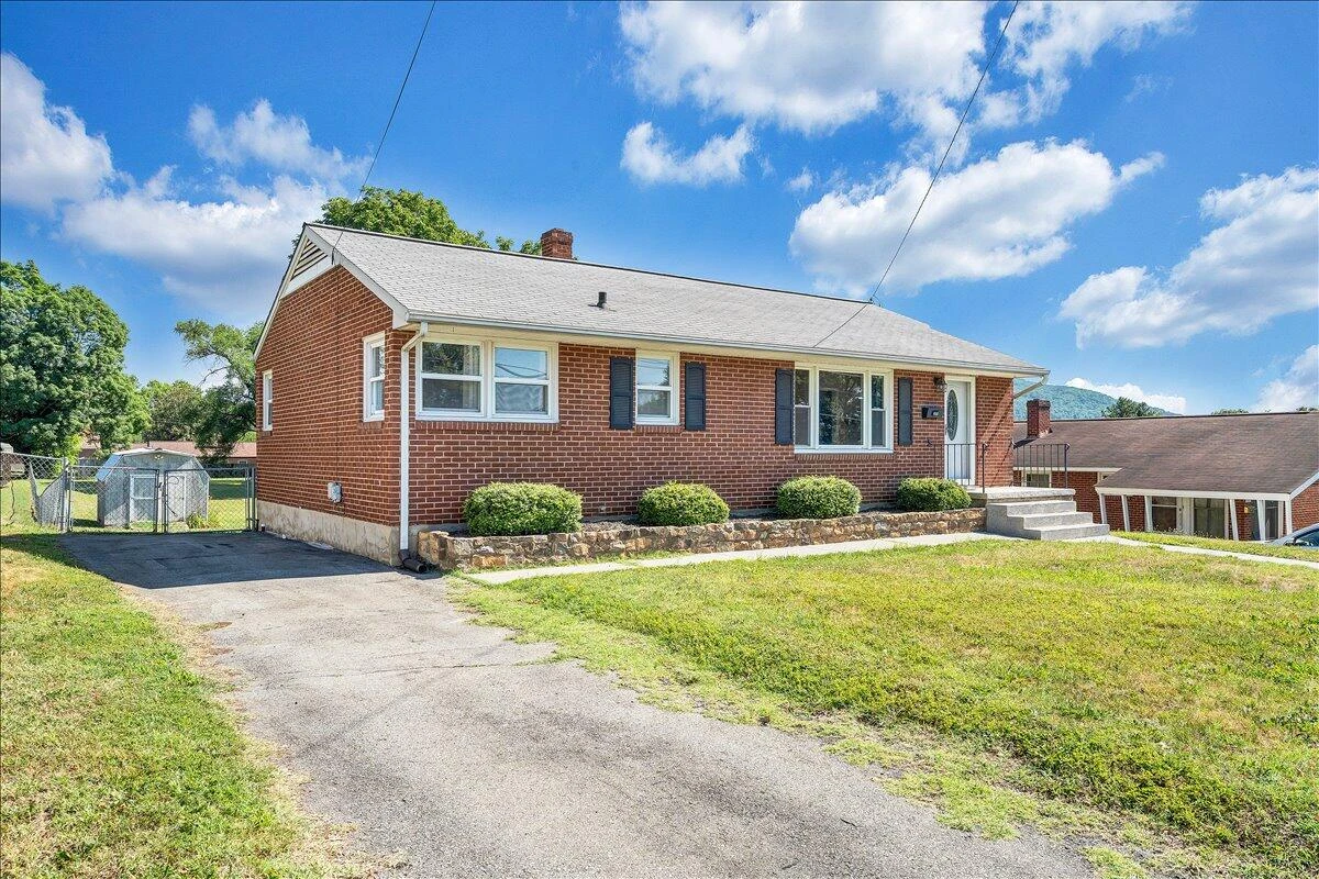 456 Fleming AVE NE - Photo 24