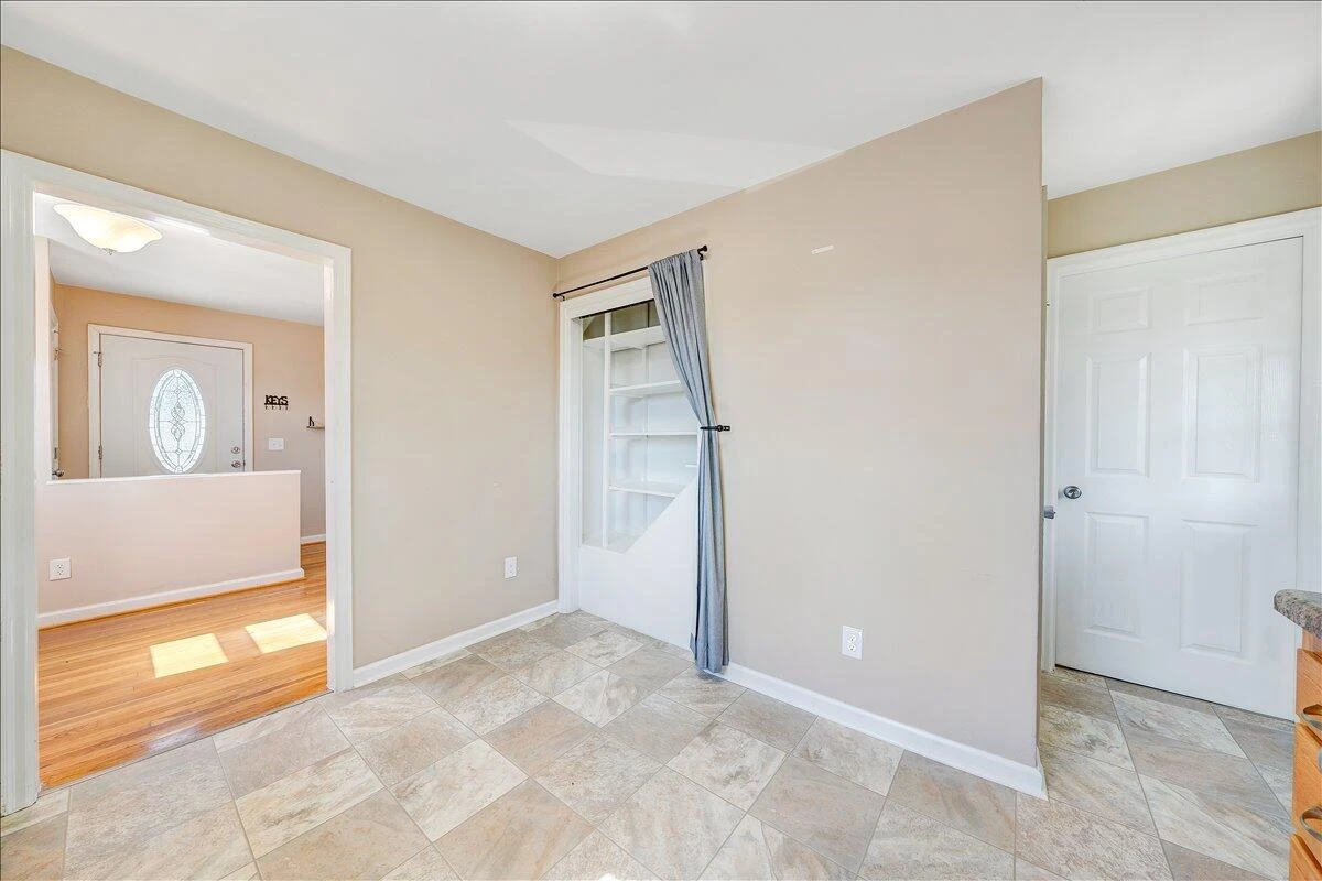 456 Fleming AVE NE - Photo 9