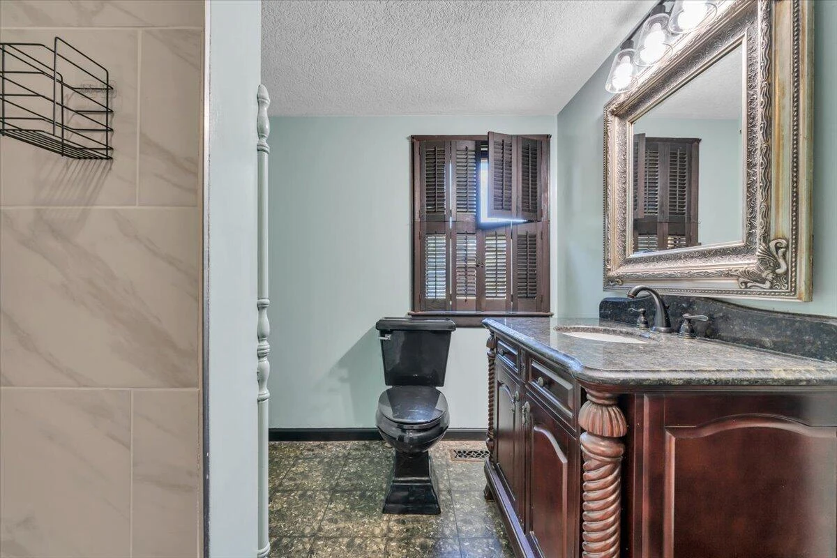 41 Oriskany Square - Photo 11