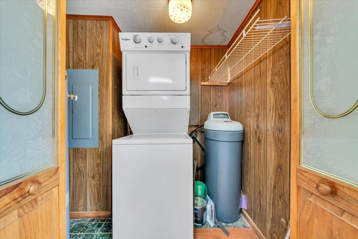 41 Oriskany Square - Photo 27