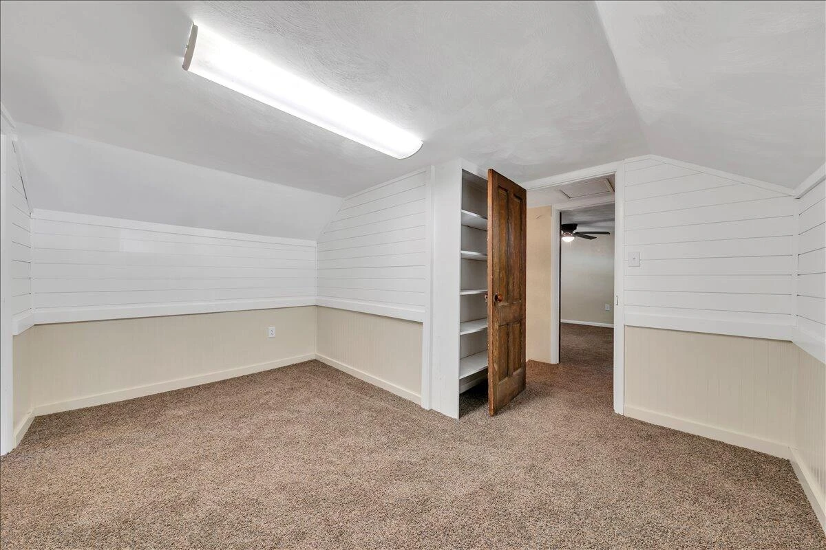 41 Oriskany Square - Photo 33