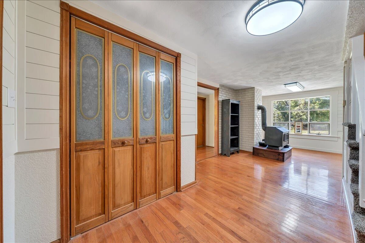 41 Oriskany Square - Photo 5