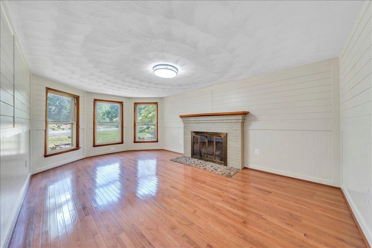 41 Oriskany Square - Photo 7