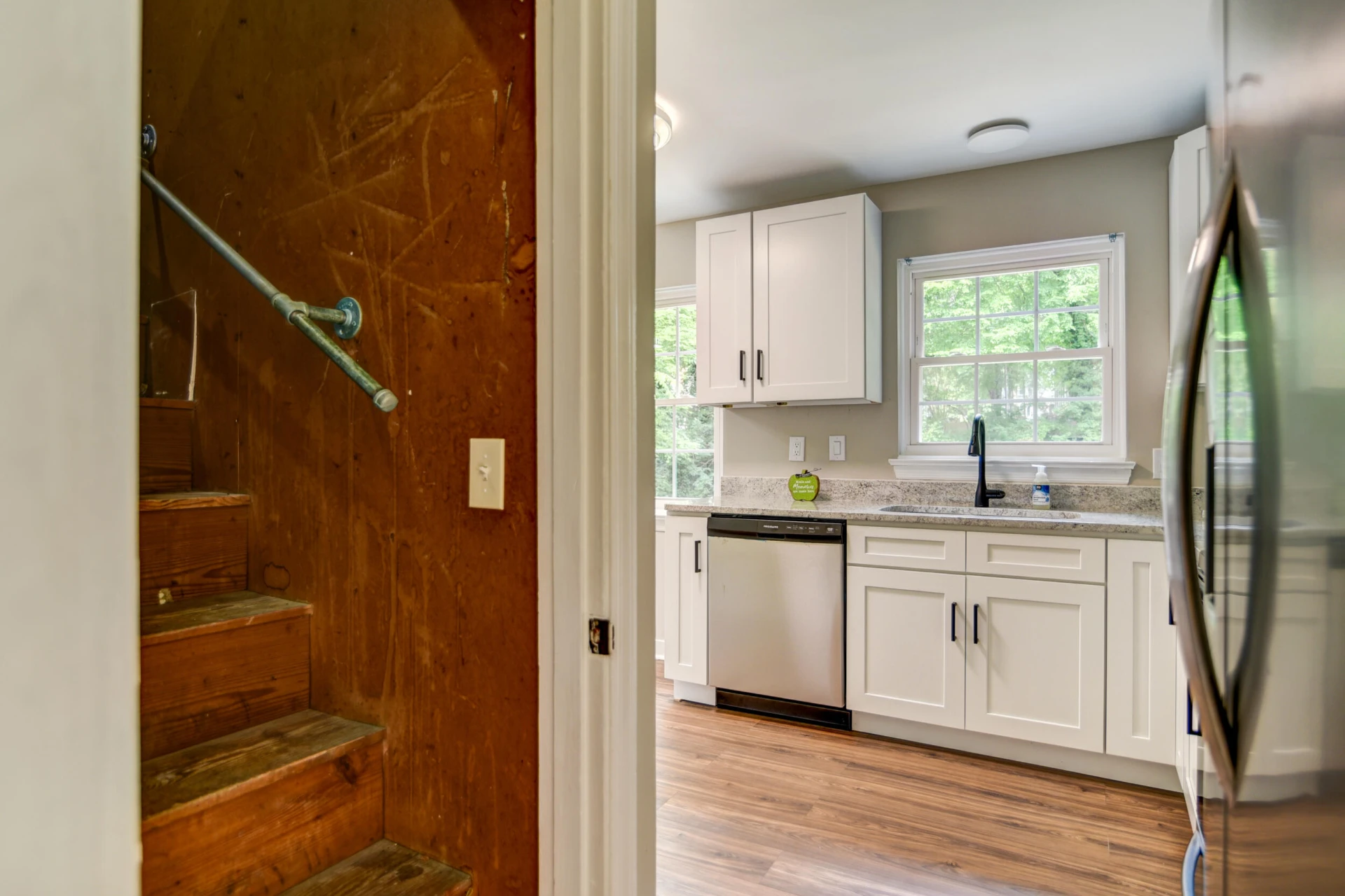 1324 South AVE - Photo 32