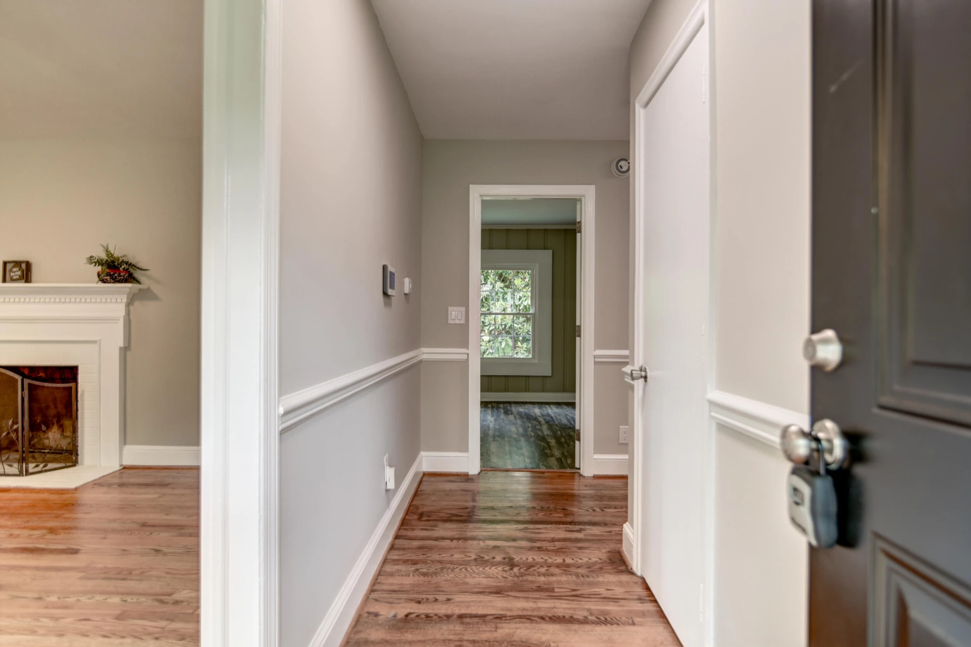 1324 South AVE - Photo 4