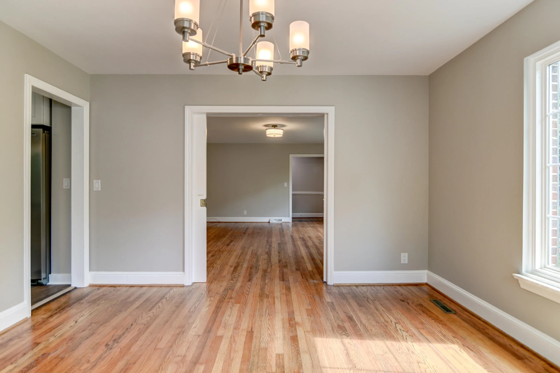 1324 South AVE - Photo 8