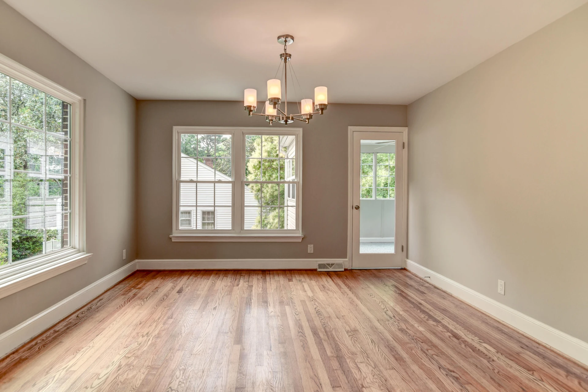 1324 South AVE - Photo 9
