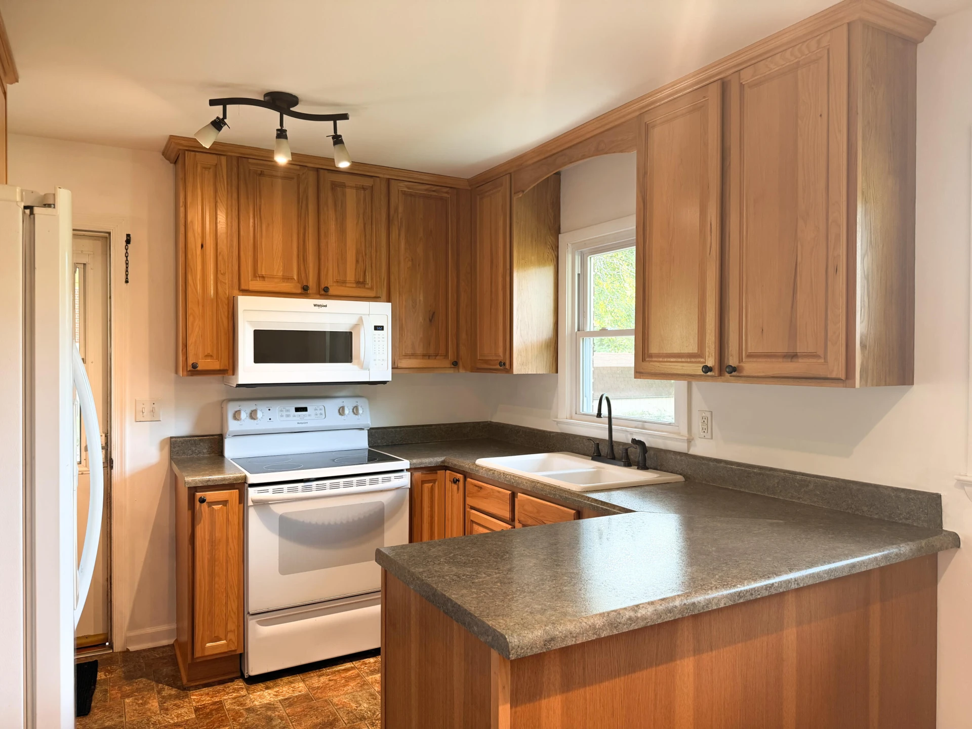 410 Winding WAY - Photo 12
