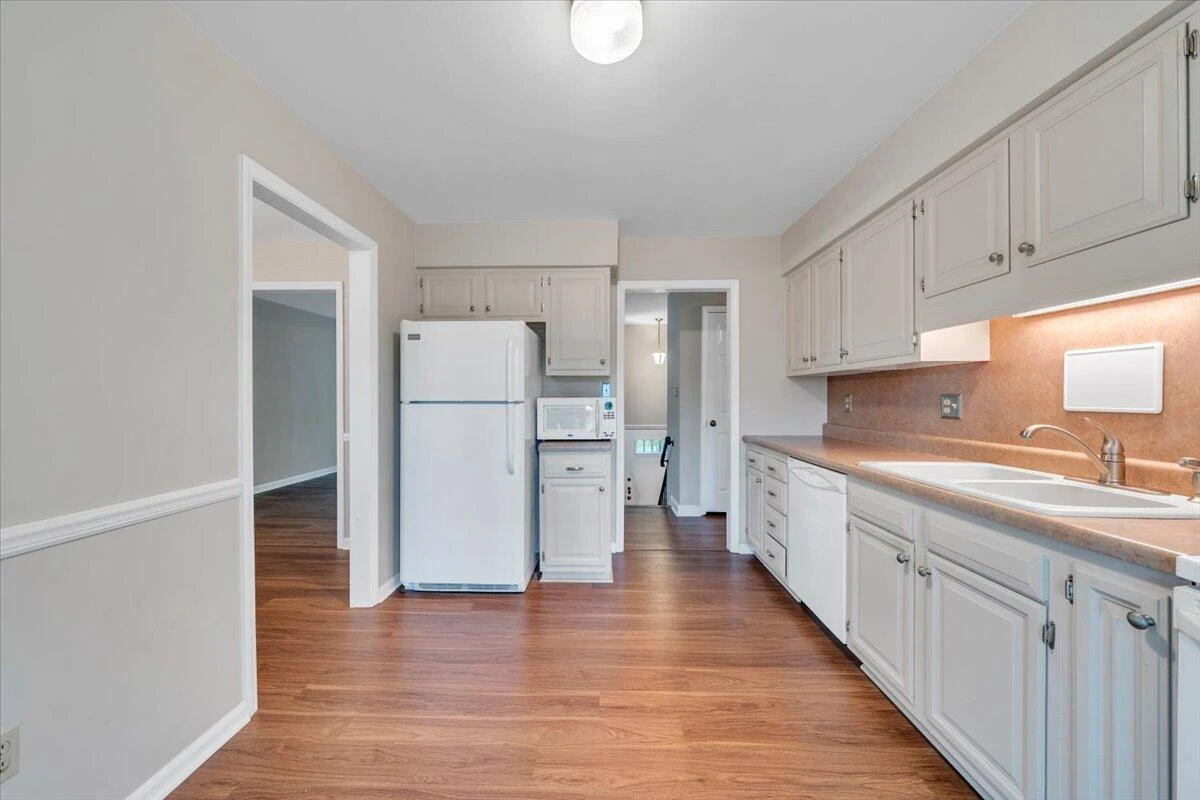 644 Knollwood DR - Photo 19