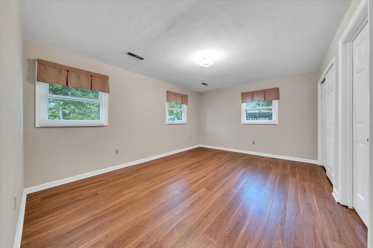 644 Knollwood DR - Photo 33