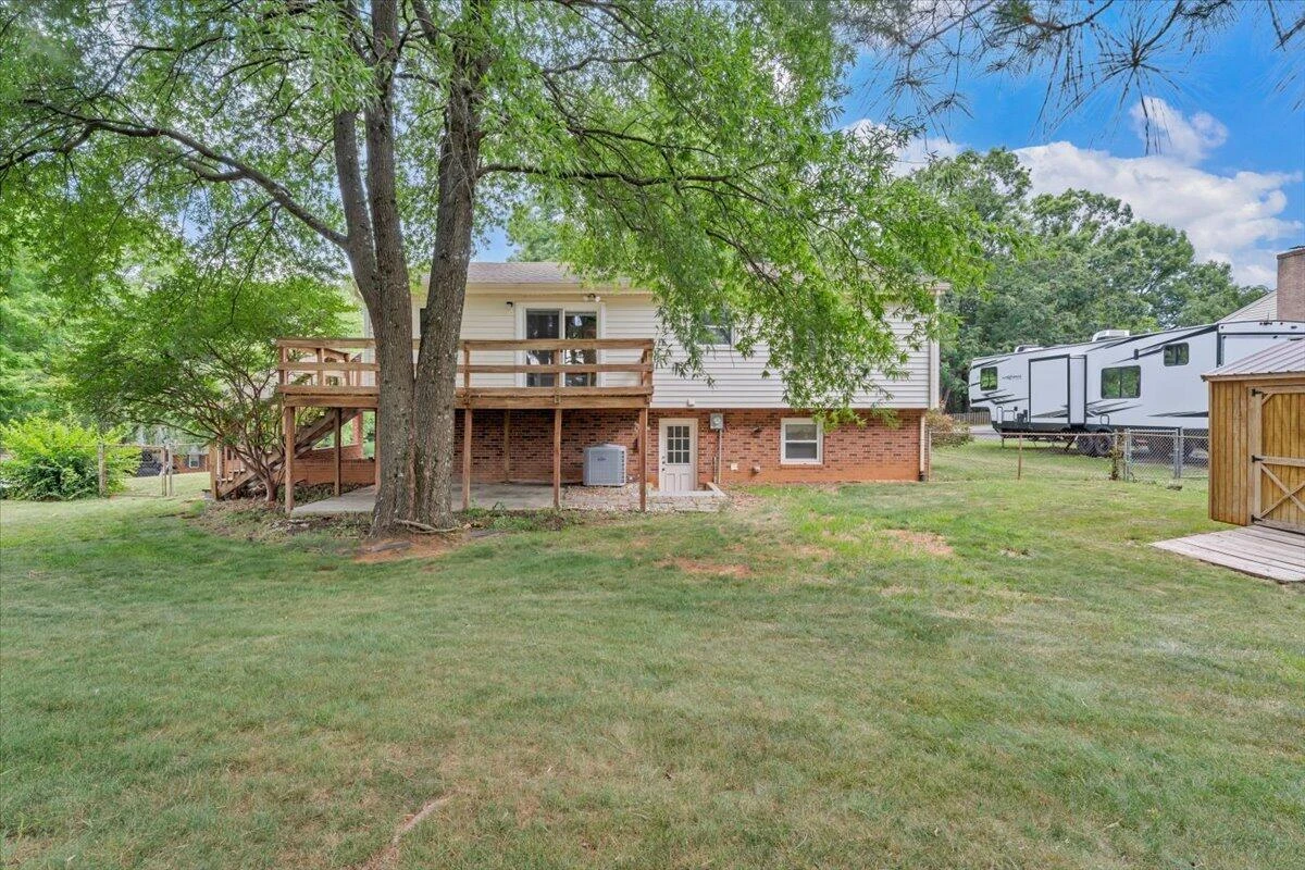 644 Knollwood DR - Photo 44