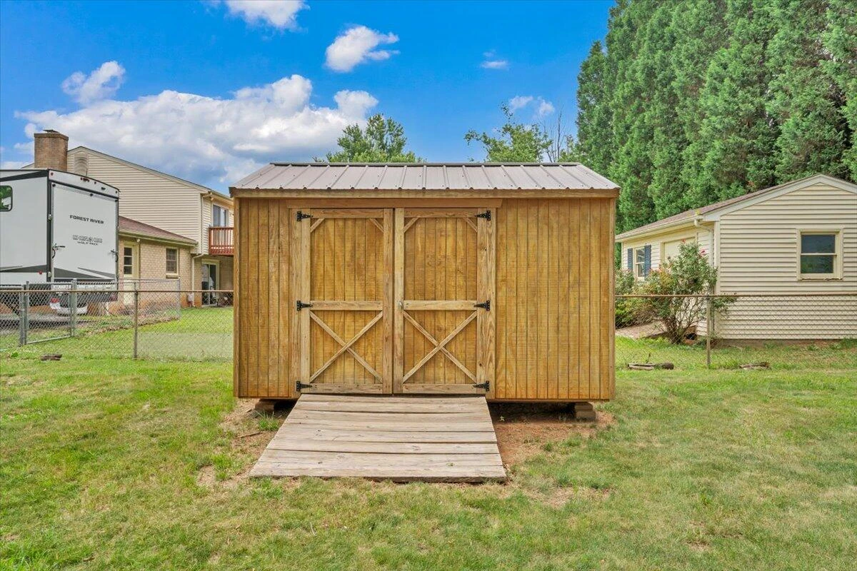 644 Knollwood DR - Photo 48
