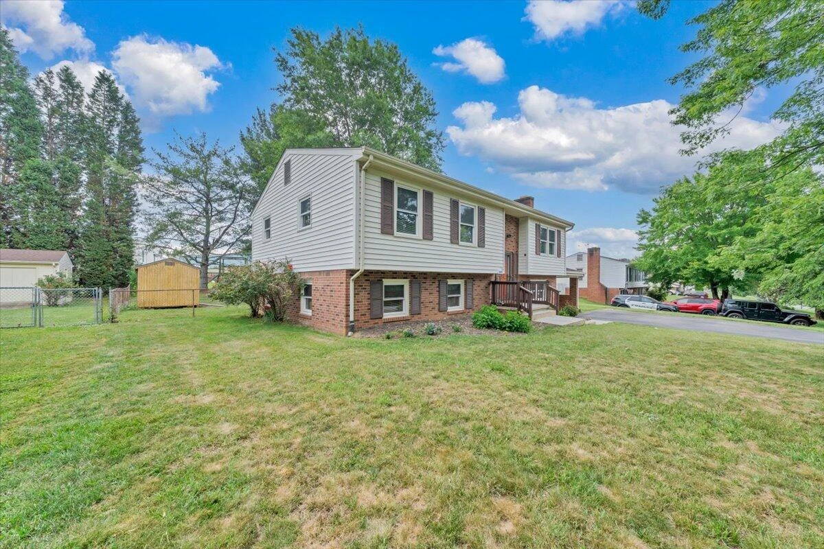 644 Knollwood DR - Photo 53
