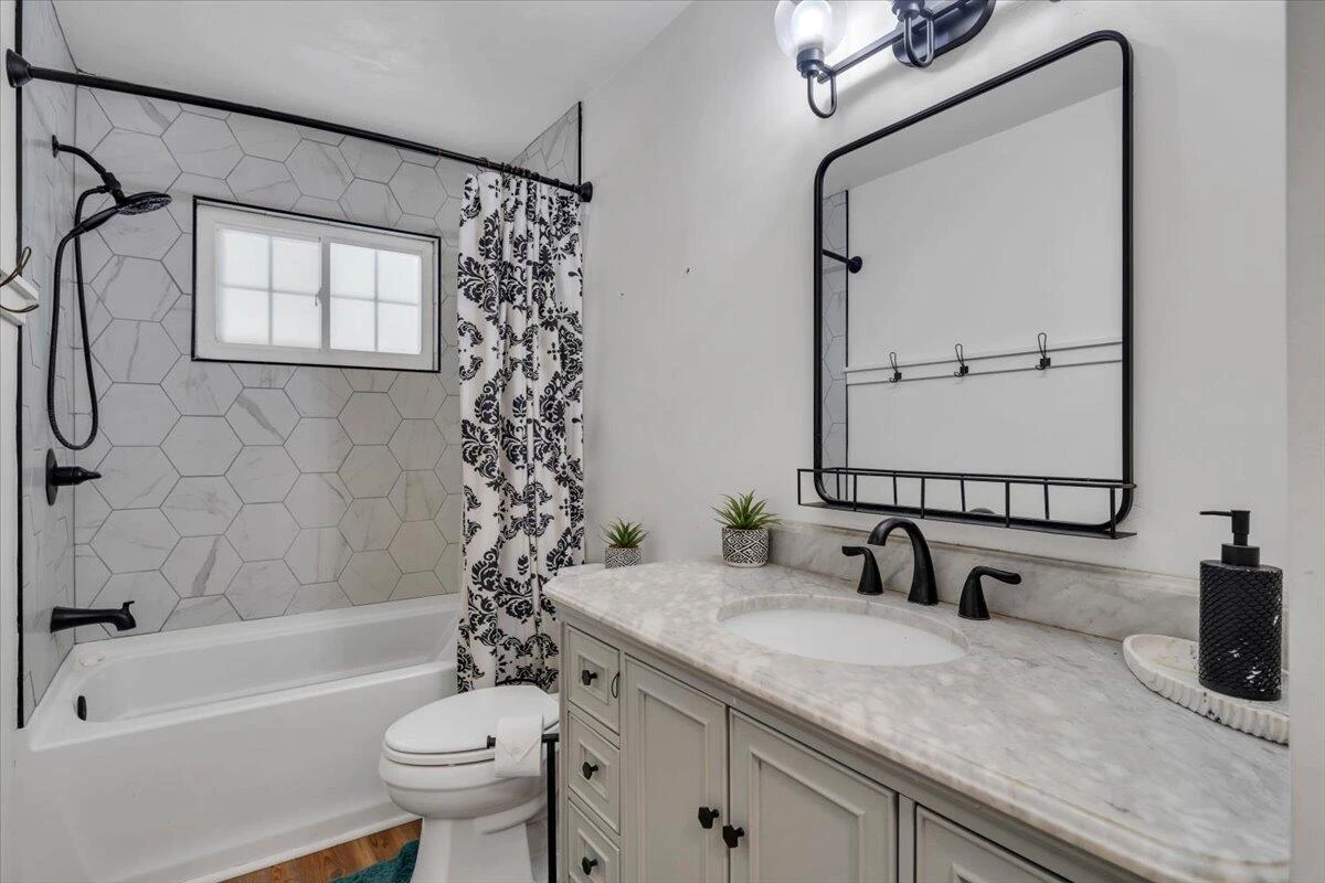 3030 Sedgefield RD SW - Photo 14