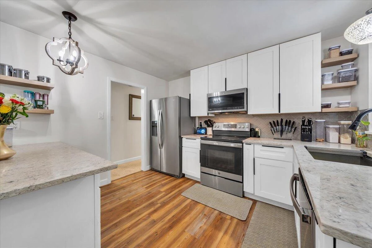 3030 Sedgefield RD SW - Photo 5