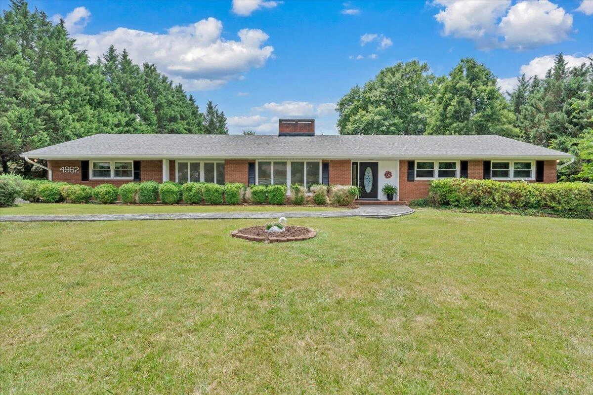 4962 Bower RD
