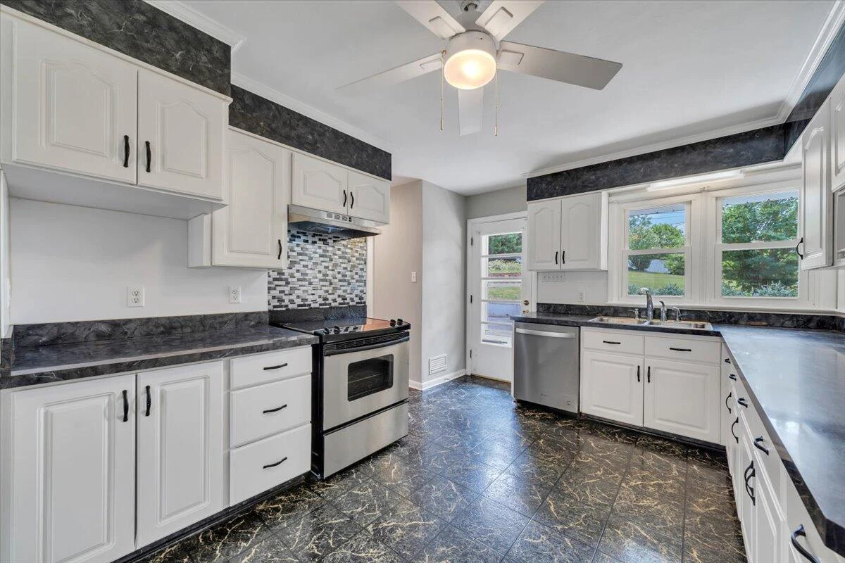 4962 Bower RD - Photo 16