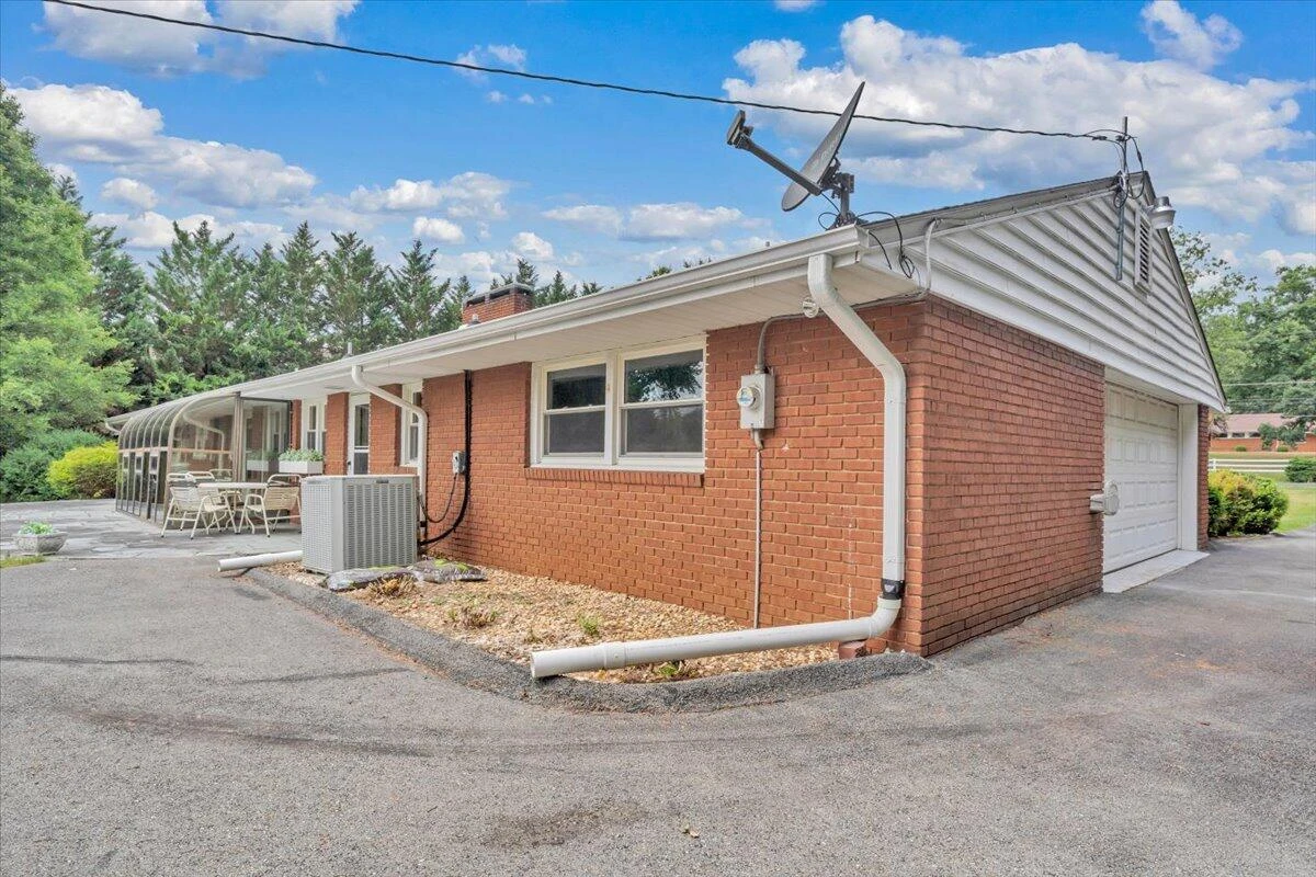 4962 Bower RD - Photo 48