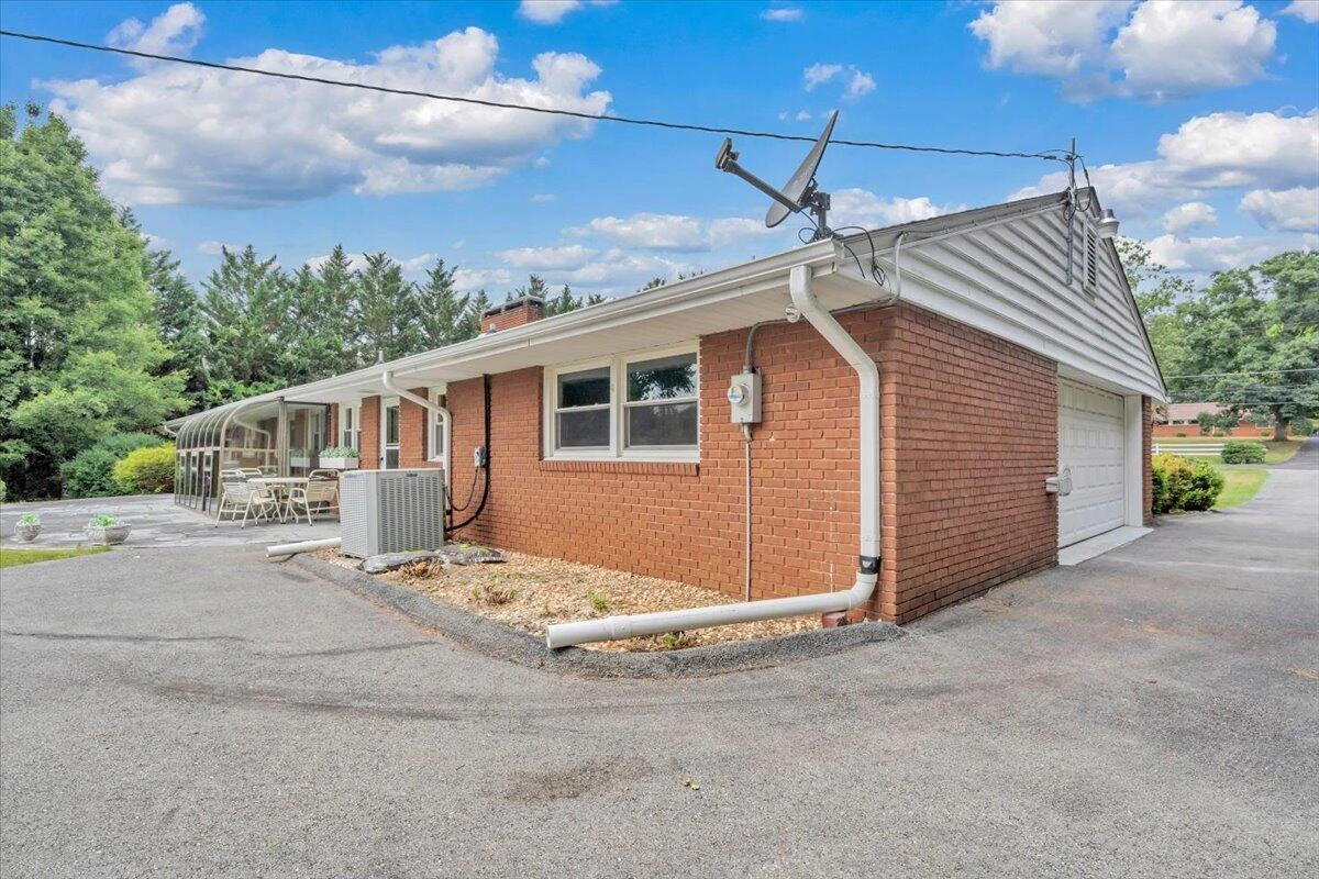 4962 Bower RD - Photo 49