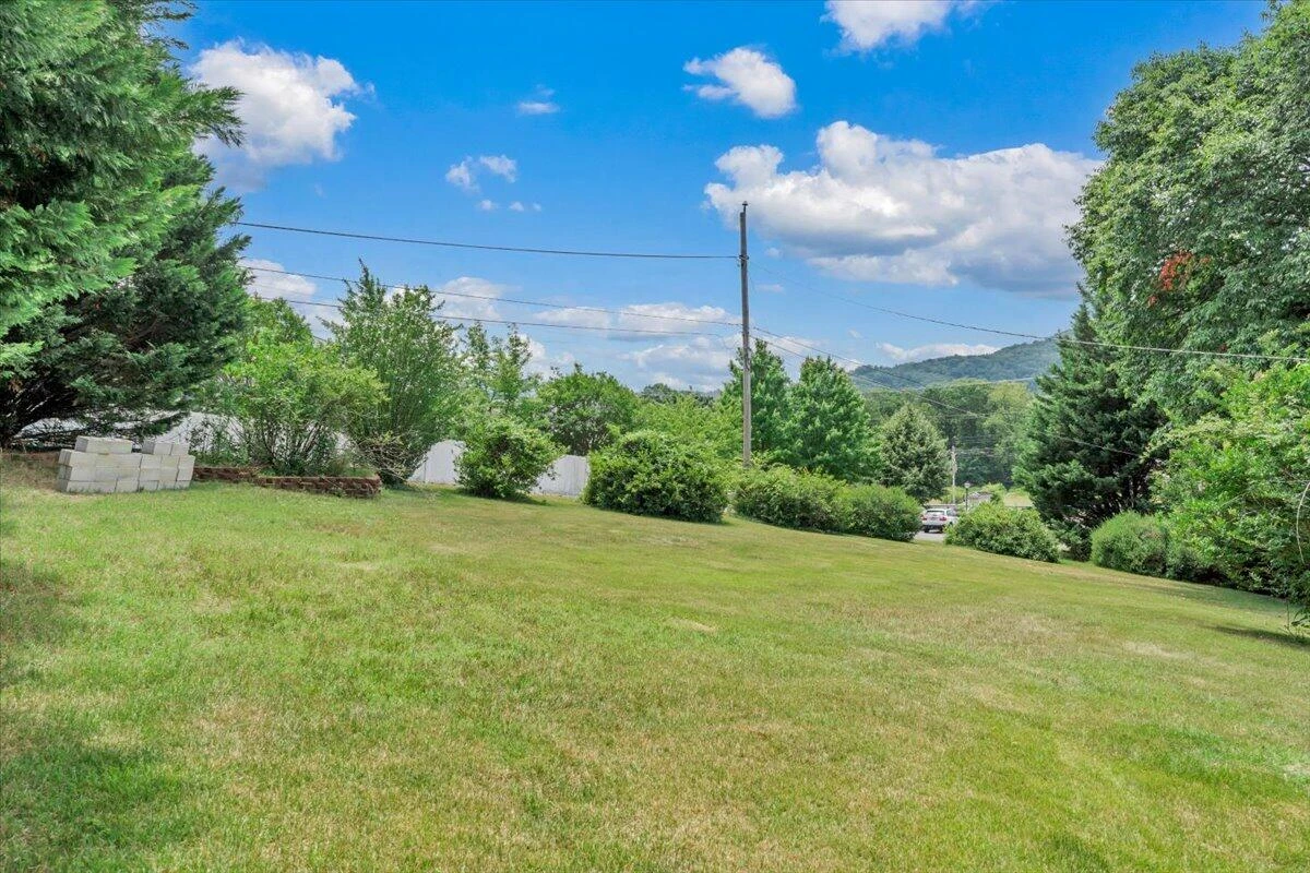 4962 Bower RD - Photo 51