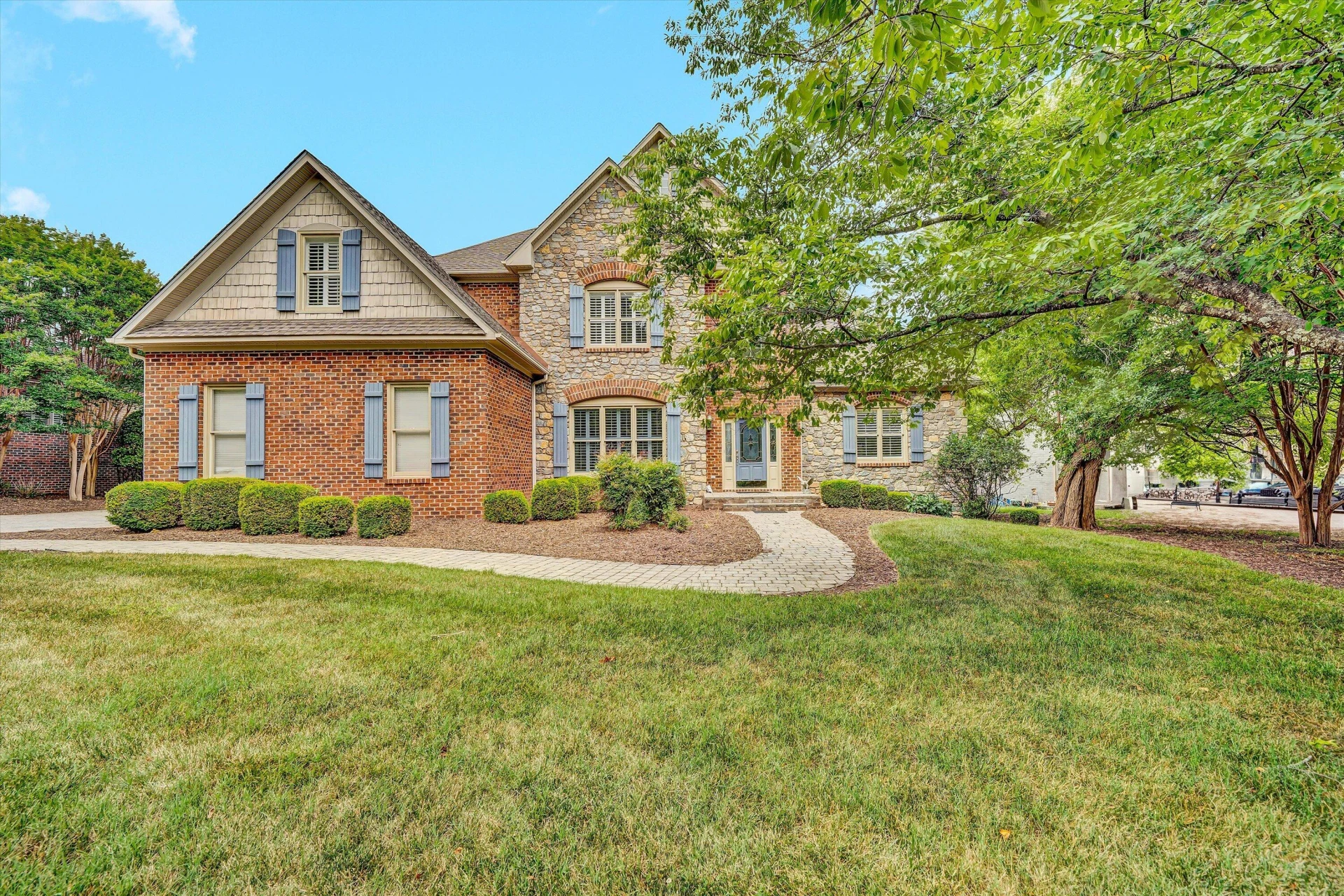 3129 Hidden Oak RD SW - Photo 2