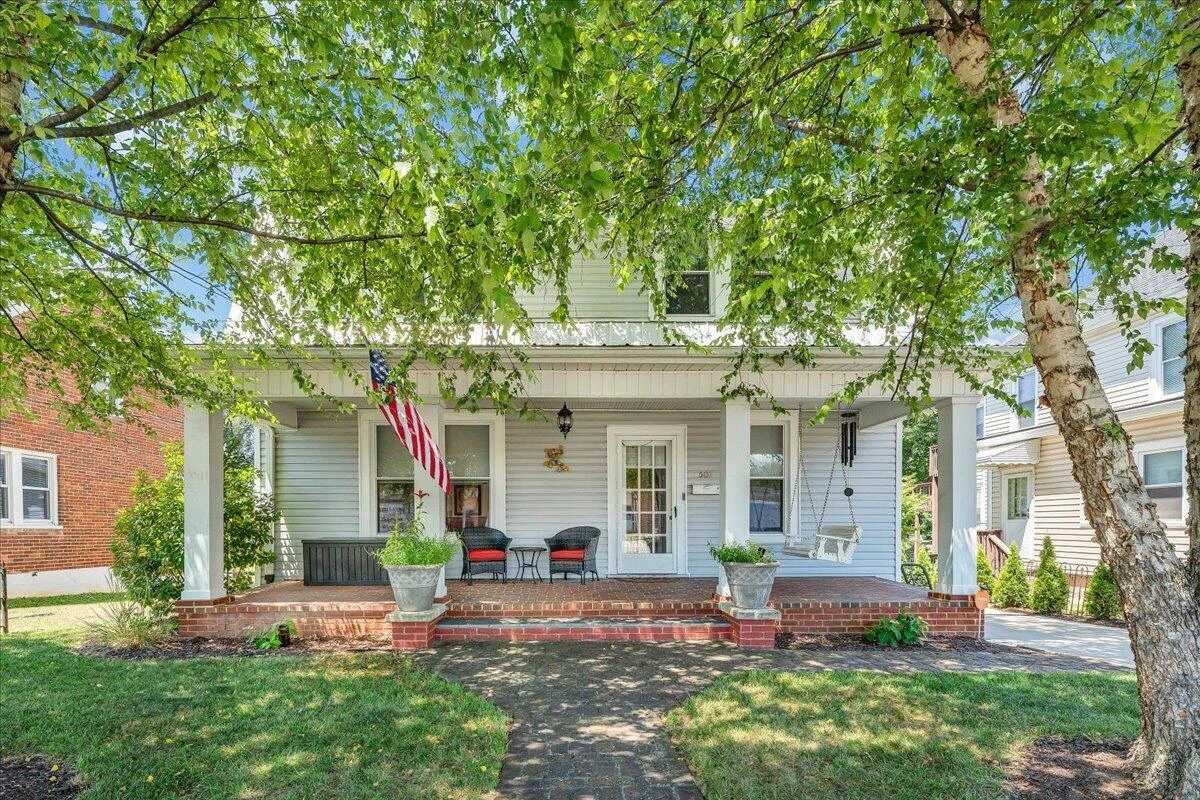 507 S College AVE