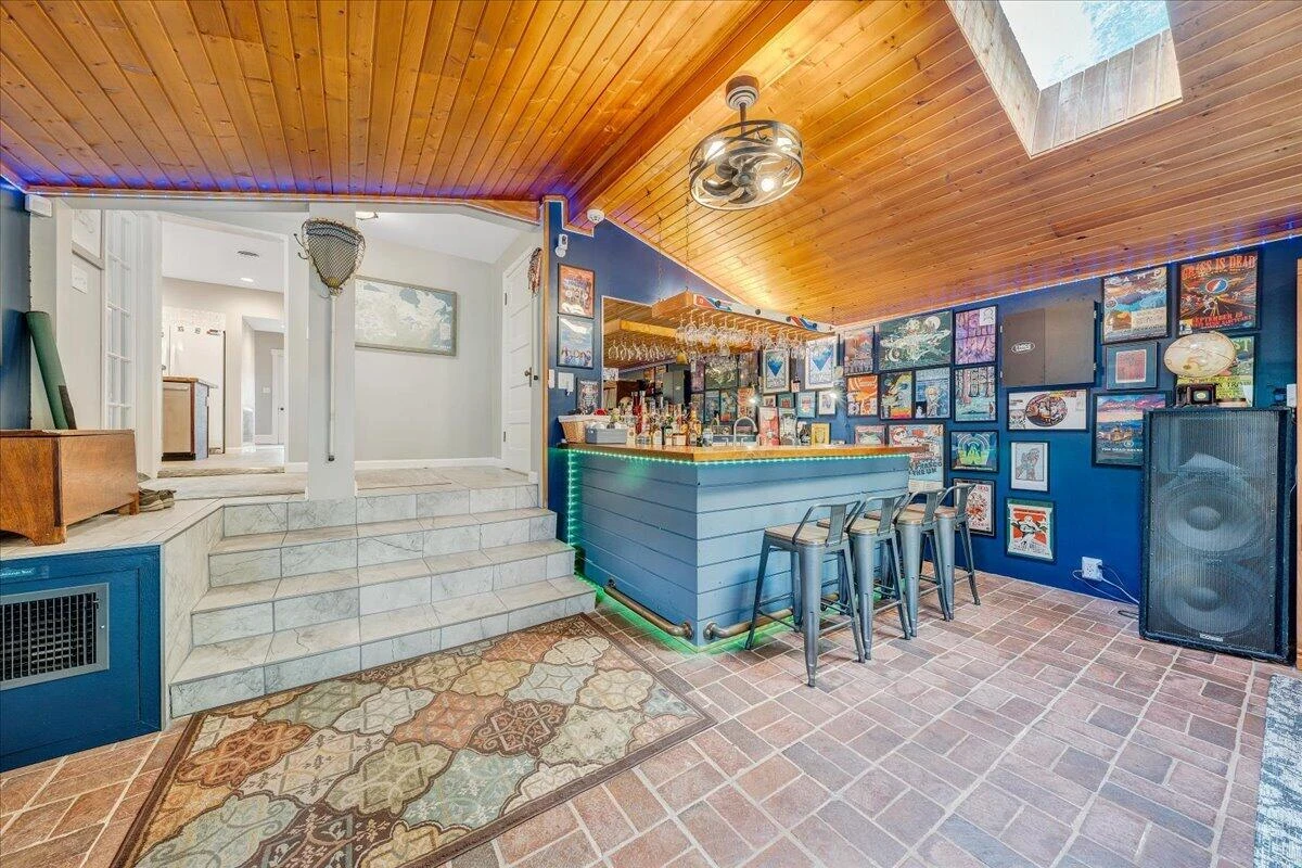 507 S College AVE - Photo 19