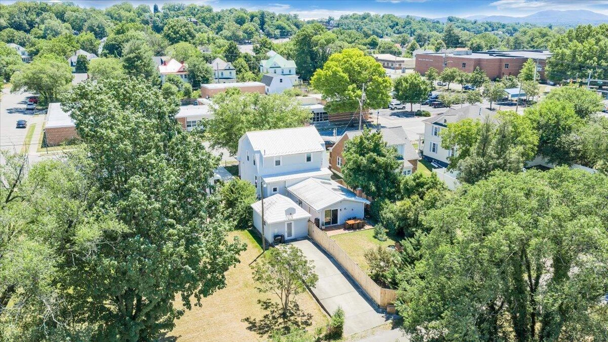 507 S College AVE - Photo 52
