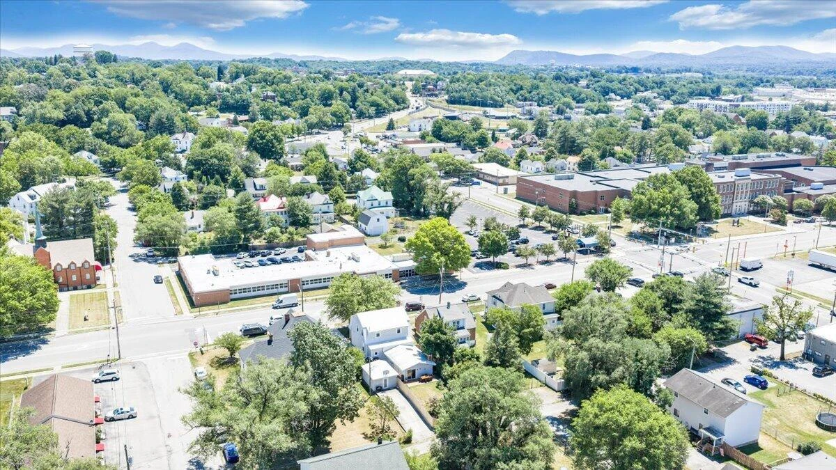 507 S College AVE - Photo 53